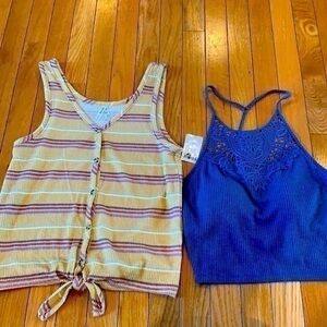 2 Mudd Cropped Tank tops Medium